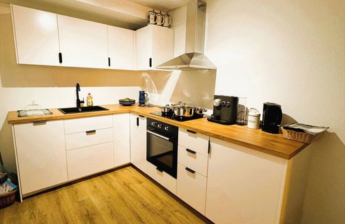 Dettingen an der Erms Apartamento | Ermstalsuite - Spacious vacation apartment with a large garden in great surroundings.