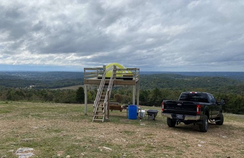 Jones Mills Alquiler De RV | Erwin Estate High Point Tower Camping