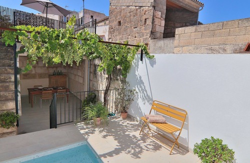 Muro Chalet De Esquí | Es Colomer 265 preciosa casa de pueblo con piscina, aire acondicionado y fibra óptica