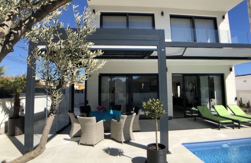 Guardamar del Segura Casa | Villa Bella - Villa moderna La Marina cerca de la playa