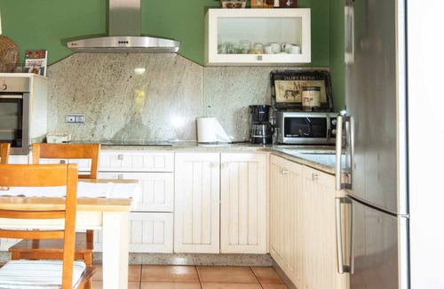 Queo de Abaixo Casa | AG Casa Bértoa con jardín y comedor exterior x8