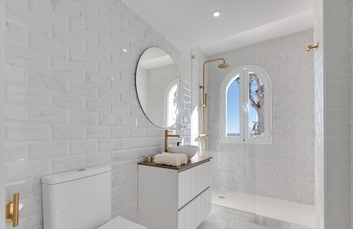 Guadalmina Casa | All About Casa Aguamarina