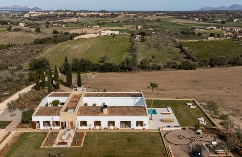 Maria de la Salut Chalet De Esquí | Espectacular villa de diseño a 10 min de Playa de Muro