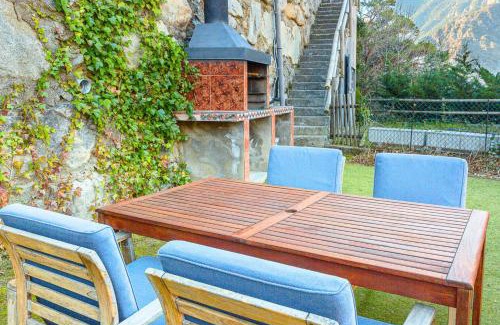 Aixirivall Apartamento | Escapada Natural con Parking, Vistas y Jardín