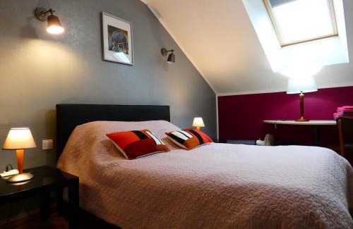Saint-Hilaire-sur-Yerre Casa | Escapade Paisible: Gîte pour 8 à Saint-Hilaire-sur-Yerre, Jardin Clos, Proche Chateaudun et Chartres - FR-1-581-131