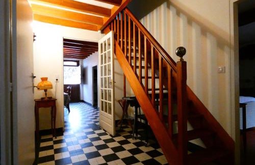 Saint-Hilaire-sur-Yerre Casa | Escapade Paisible: Gîte pour 8 à Saint-Hilaire-sur-Yerre, Jardin Clos, Proche Chateaudun et Chartres - FR-1-581-131