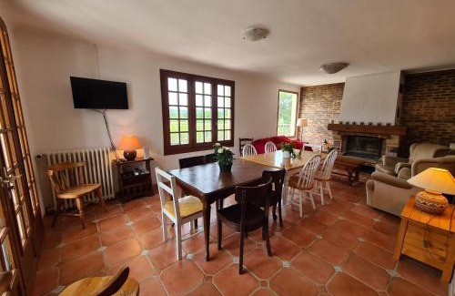 Belabre Casa | Escapade Nature : Maison et Lofts Privés avec Piscine, Étang de Pêche et Grandes Terrasses - FR-1-591-365