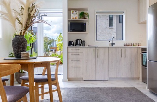 Upper Riccarton Casa | Escape at the park: 1 bed 1 bath w/carpark