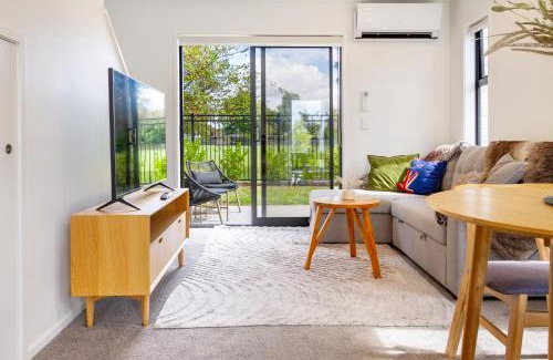 Upper Riccarton Apartamento | Escape at the park: 1 bed 1 bath w/carpark