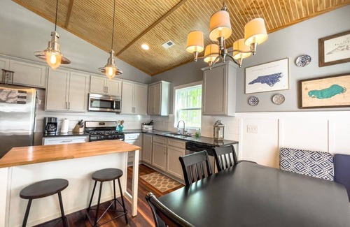 Minnesott Beach Cabaña | Escape from the daily grind to the Black Duck!