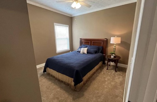 Tropic Otro | Escape in Melbourne, FL horse farm house conveniently located