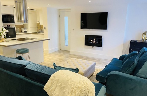 Snaresbrook Apartamento | Escape London in London - 2 bed luxury apartment in lovely Wanstead