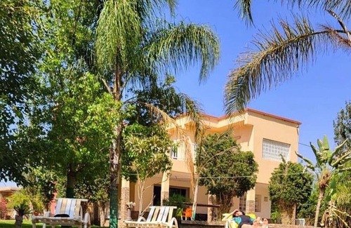 Sidi El Aidi Otro | Escape to a luxury country oasis.