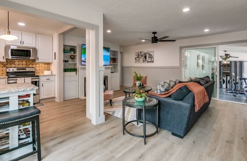 White Rock Hills Casa | Escape to a Private Oasis-near Downtown and White Rock Lake