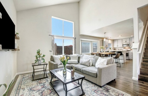 Santa Rosa Casa | Escape to Golf & Wine Paradise: Stunning Home in the Heart of Wine Country