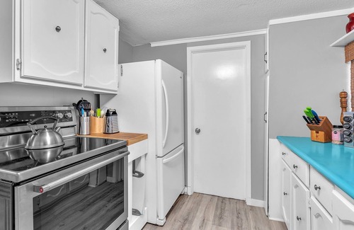 Grand Bend Cabaña | Escape to Grand Bend at Sunnyside Cottage
