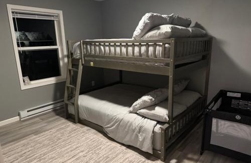 Gouldsboro Casa | Escape to Luxury in the Poconos Your Year-Round Family Retreat