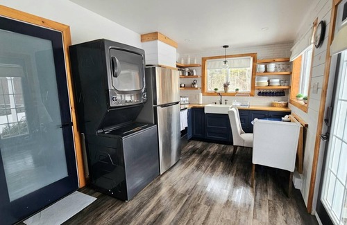 Lawrencetown Cabaña | Escape to nature at Saltwater Hideaway Cottage. Panoramic views!!