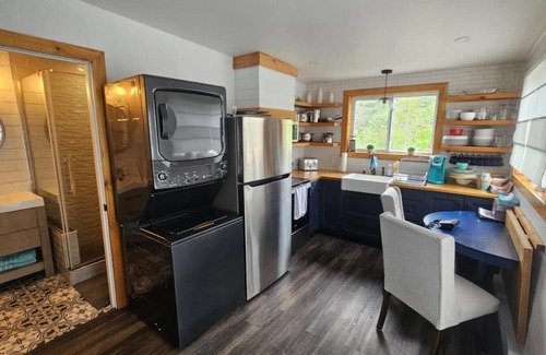 Lawrencetown Cabaña | Escape to nature at Saltwater Hideaway Cottage. Panoramic views!!