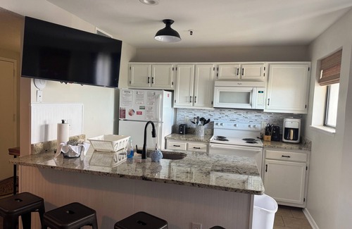 Myrtle Beach Condominio | Escape to OCEAN BREEZE/2 BR Condo with Stunning Ocean Front Views