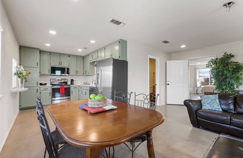 Springtown Casa | Charming 3-bedroom house with optional Horse Stalls and Pasture
