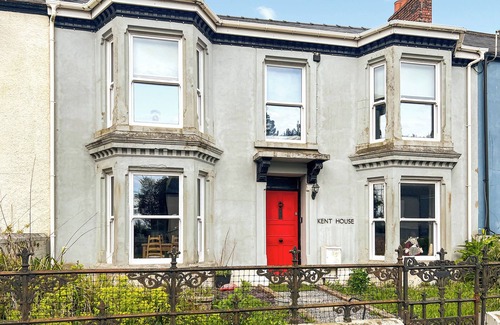 Carmarthen Cabaña | Alojamiento de 2 habitaciones en Carmarthen
