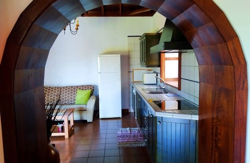 Tijarafe Cabaña | El lugar para el descanso. Casa íntima entre plataneras con piscina privada