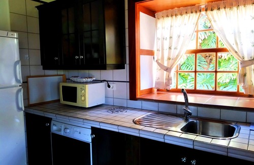 Tijarafe Cabaña | El lugar para el descanso. Casa íntima entre plataneras con piscina privada