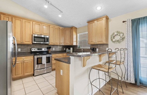 Lynn Haven Casa | Escape to Paradise w Saltwater Pool 25 Min to PCB