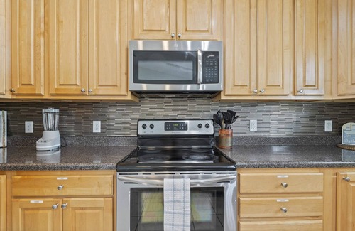 Lynn Haven Casa | Escape to Paradise w Saltwater Pool 25 Min to PCB