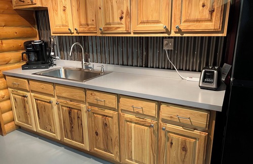 Seminole Casa | Escape to the Country: 2 bedroom Barndominium Retreat