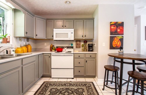 Harriman Casa | Escape to the The Hideaway in Harriman, TN