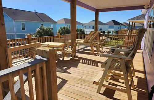 Crystal Beach Casa | Escape to the beach w/pets &kids