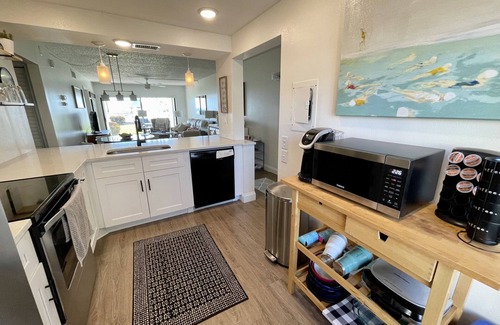 Palma del Mar Condominio | Escape to this gorgeous view!