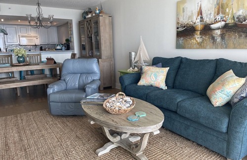 Folly Beach Condominio | ¡Escápese a esta lujosa villa frente al mar!