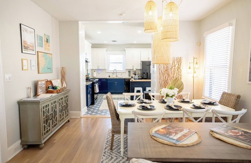 Galveston Casa | Escape to your very own personal oasis at The Oasis at R.