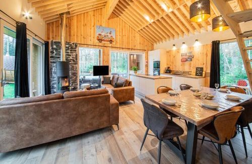 Biron Chalet De Esquí | Escape with Heated Pool, cleaning included