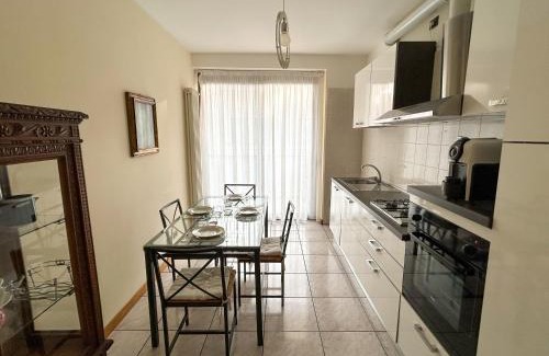 Stazione Apartamento | [Esclusivo 120 MQ] nel cuore di Bergamo