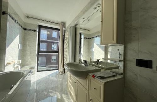 Stazione Apartamento | [Esclusivo 120 MQ] nel cuore di Bergamo