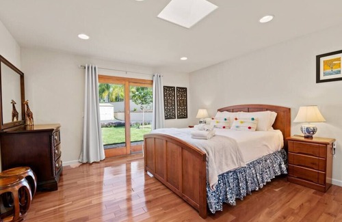 Lake Hodges Casa | Escondido Villa w/ Movie Theater, Garden, GameRoom