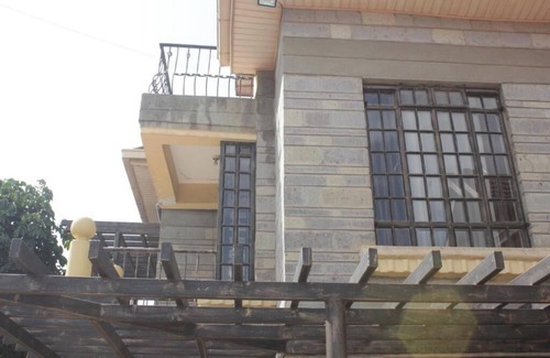 Embakasi Apartamento | Eshborns House both units