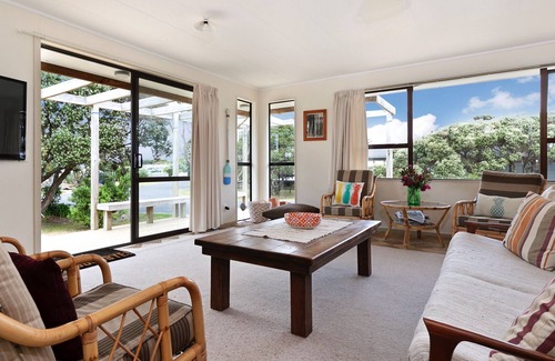 Omaha Cabaña | Esme Escape - Omaha Holiday Home