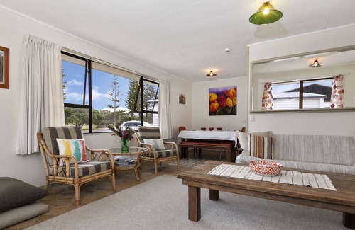 Omaha Cabaña | Esme Escape - Omaha Holiday Home
