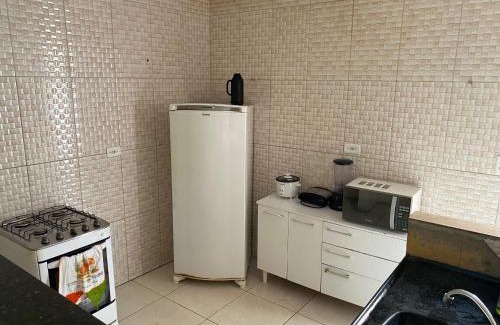 Juazeiro do Norte Casa | Espaço Amplo de 2 quartos com 2 camas de casal e 1 de solteiro