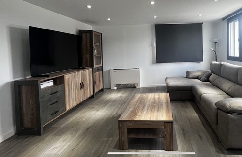 Caserio De Ca'n Rosell Apartamento | Espaciosa Casa Entre Viñedos Cerca de Barcelona y de las Playas de Sitges