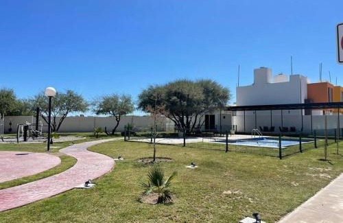 San Luis Potosi Apartamento | Espaciosa casa cerca de zona industrial