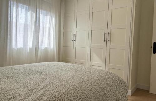 Aranjuez Apartamento | Espacioso Apartamento Familiar con terraza en Aranjuez - Confort, Tranquilidad y Netflix Incluido