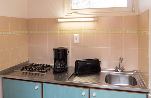 Espalion Apartamento | Espalion, agradable estudio para 2 personas, piscina climatizada, ideal para parejas.