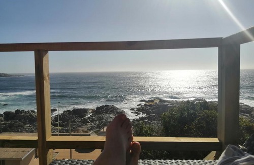 El Quisco Casa | Espectacular cabaña Las Rocas de Algarrobo - El Quisco Norte Vista a la rompiente de la ola