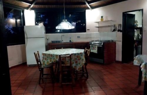 Barquisimeto Otro | Espectacular Chalet GUAYAMURE